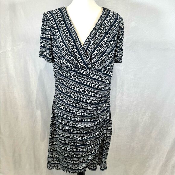 Evan Picone navy and white chain link print faux wrap ruched dress size 16 - Picture 3 of 8